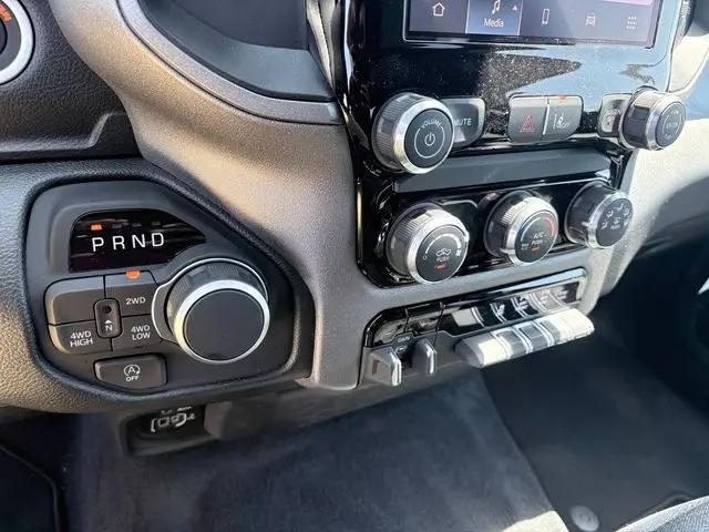 2026 Ram 1500 Express Crew Cab 4x4 64 Box