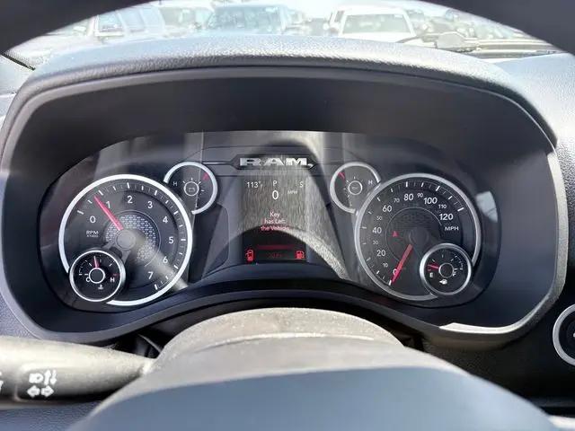 2026 Ram 1500 Express Crew Cab 4x4 64 Box