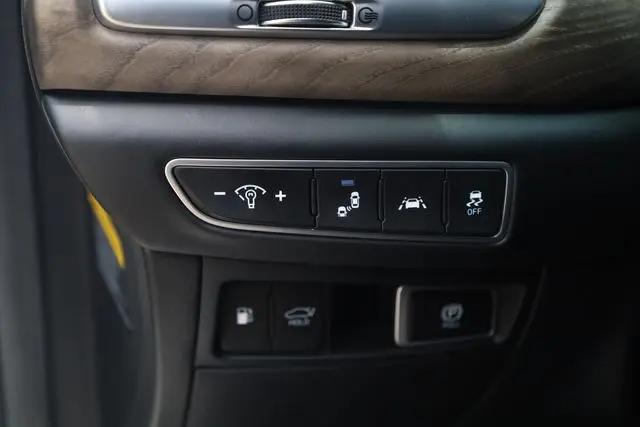2022 Genesis G90 5.0 Ultimate AWD