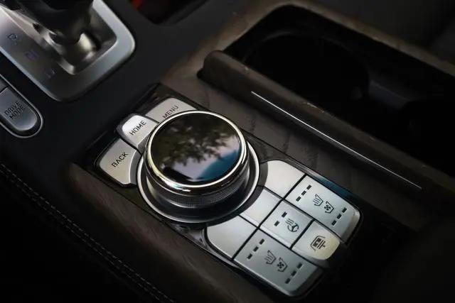 2022 Genesis G90 5.0 Ultimate AWD