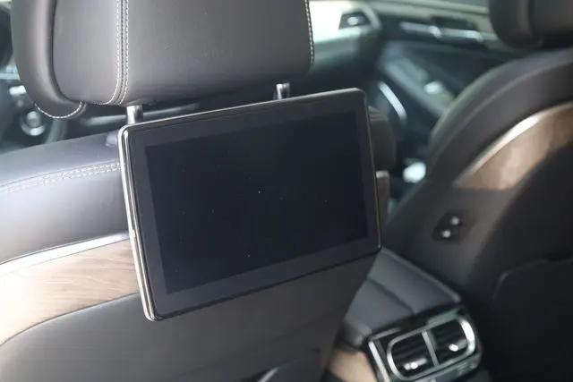 2022 Genesis G90 5.0 Ultimate AWD