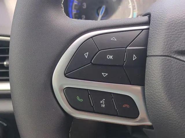 2027 Chrysler Pacifica LX