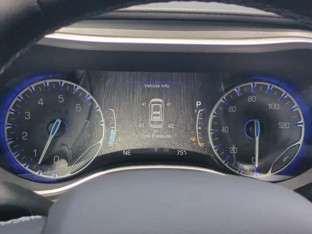 2027 Chrysler Pacifica LX