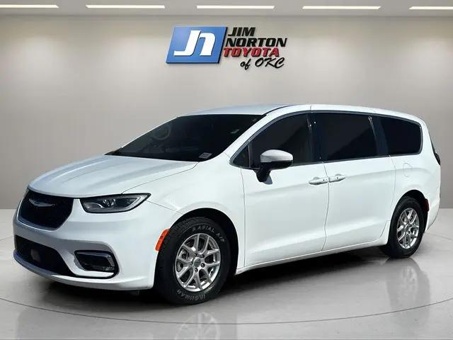 2023 Chrysler Pacifica Touring L for sale in Oklahoma City, OK