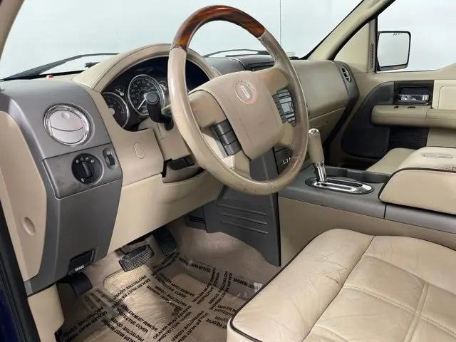 2007 Lincoln Mark LT Standard