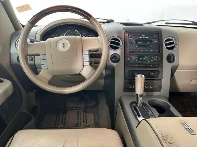 2007 Lincoln Mark LT Standard