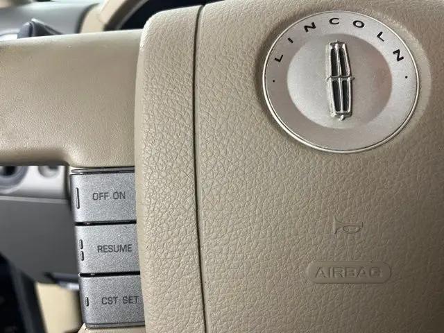 2007 Lincoln Mark LT Standard