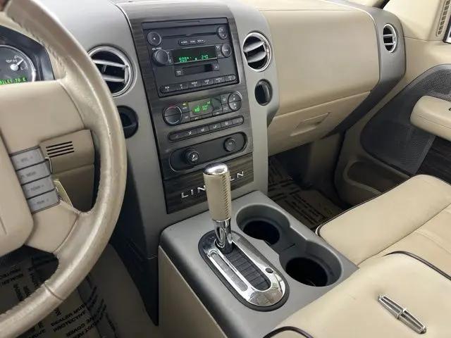 2007 Lincoln Mark LT Standard