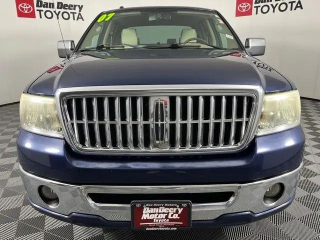 2007 Lincoln Mark LT Standard