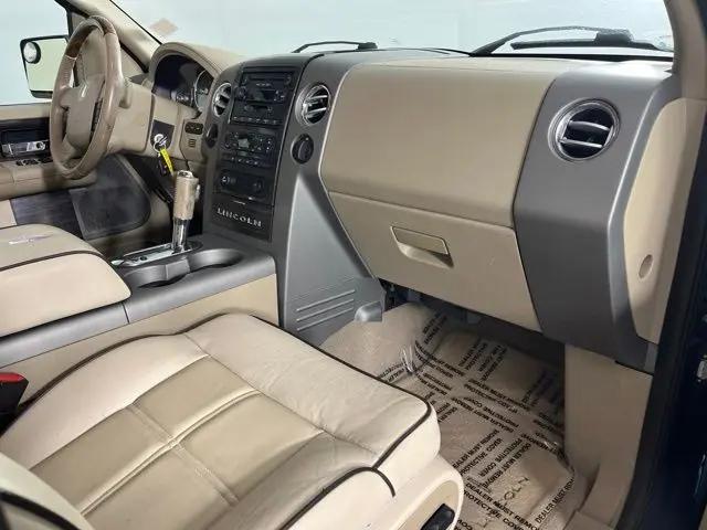 2007 Lincoln Mark LT Standard