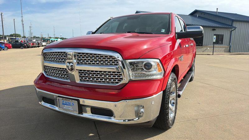 2017 Ram 1500 Laramie Crew Cab 4x4 57 Box