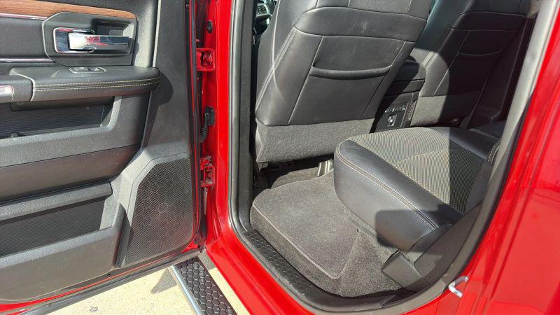 2017 Ram 1500 Laramie Crew Cab 4x4 57 Box