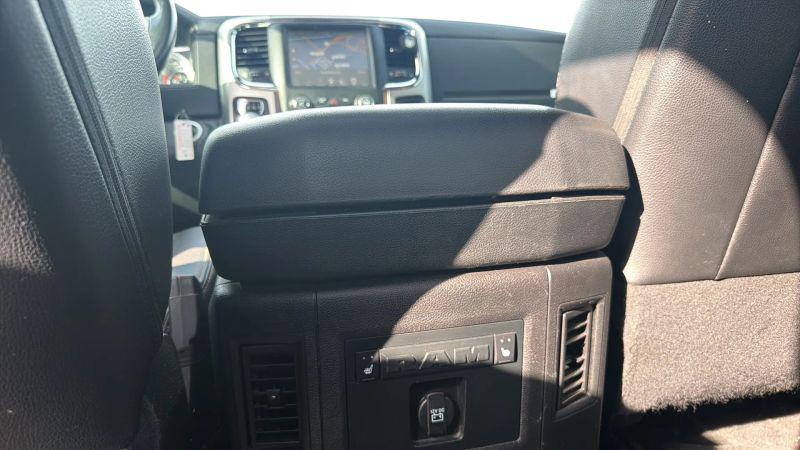 2017 Ram 1500 Laramie Crew Cab 4x4 57 Box