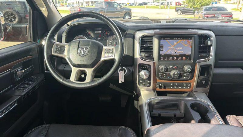 2017 Ram 1500 Laramie Crew Cab 4x4 57 Box