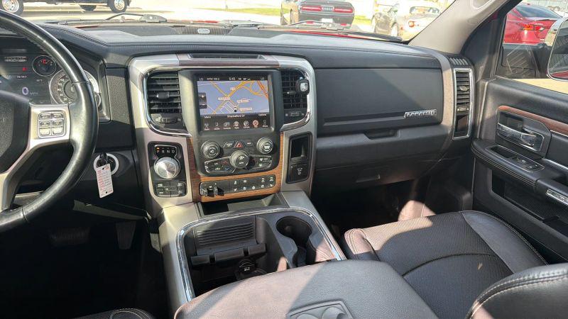 2017 Ram 1500 Laramie Crew Cab 4x4 57 Box