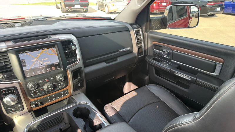 2017 Ram 1500 Laramie Crew Cab 4x4 57 Box