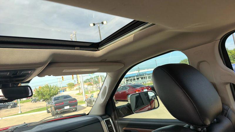 2017 Ram 1500 Laramie Crew Cab 4x4 57 Box