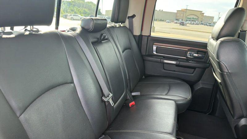 2017 Ram 1500 Laramie Crew Cab 4x4 57 Box