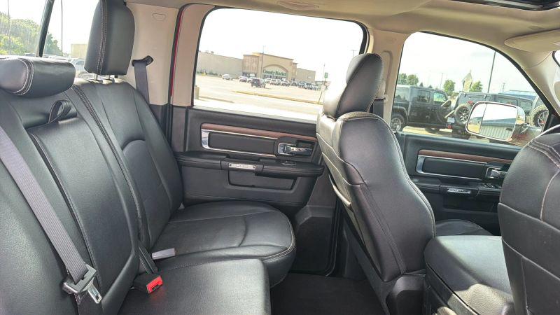 2017 Ram 1500 Laramie Crew Cab 4x4 57 Box