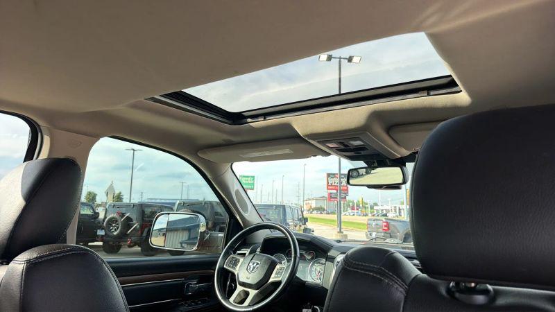 2017 Ram 1500 Laramie Crew Cab 4x4 57 Box