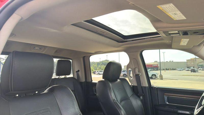 2017 Ram 1500 Laramie Crew Cab 4x4 57 Box