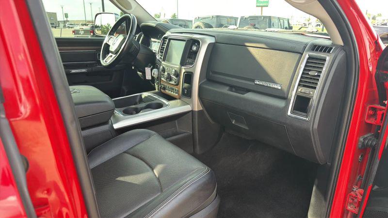 2017 Ram 1500 Laramie Crew Cab 4x4 57 Box