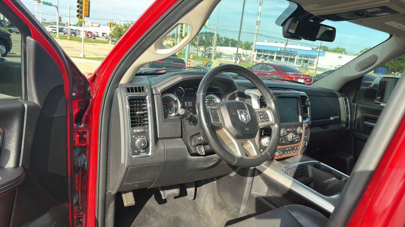 2017 Ram 1500 Laramie Crew Cab 4x4 57 Box