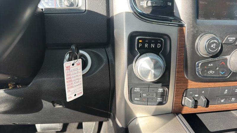 2017 Ram 1500 Laramie Crew Cab 4x4 57 Box