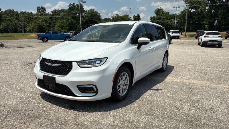 2023 Chrysler Pacifica Touring L for sale in Brownsville, TN