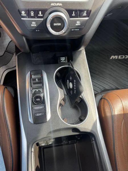 2017 Acura MDX w/Advance Package