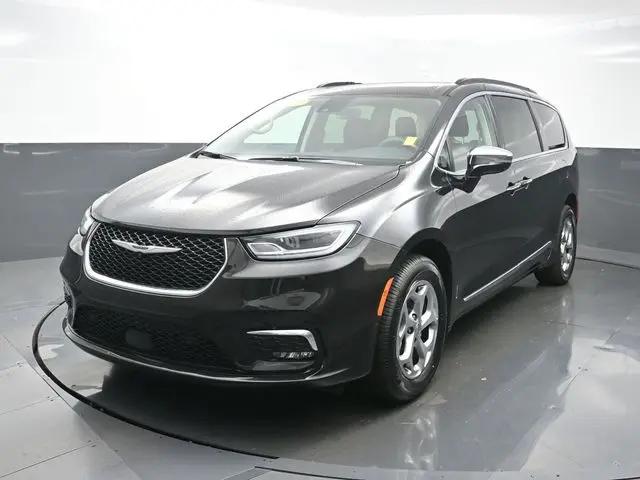2023 Chrysler Pacifica Limited AWD