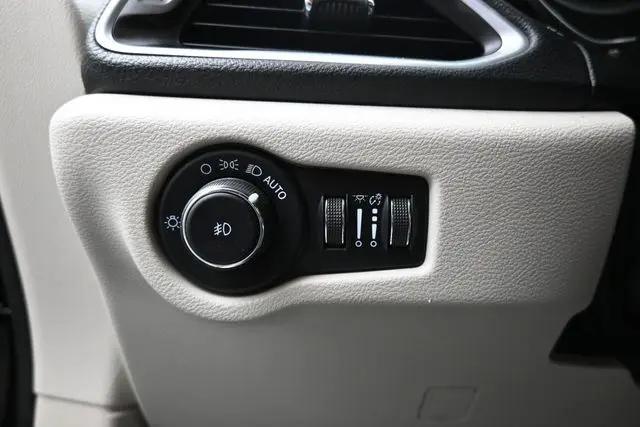 2023 Chrysler Pacifica Limited AWD