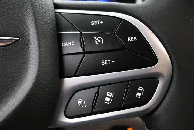 2023 Chrysler Pacifica Limited AWD