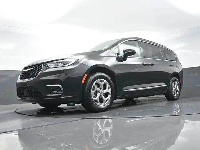 2023 Chrysler Pacifica Limited AWD