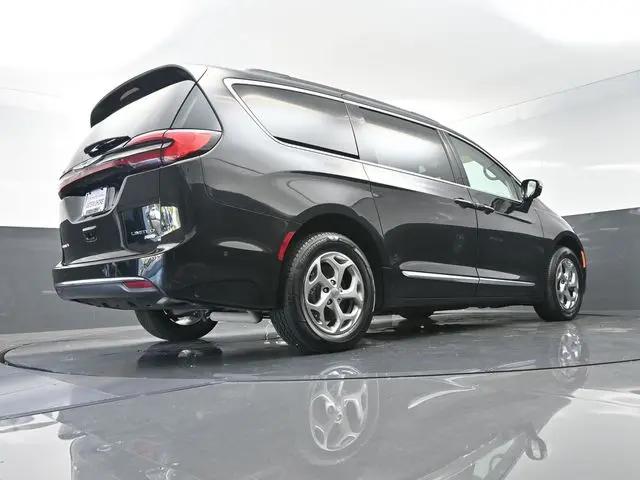 2023 Chrysler Pacifica Limited AWD