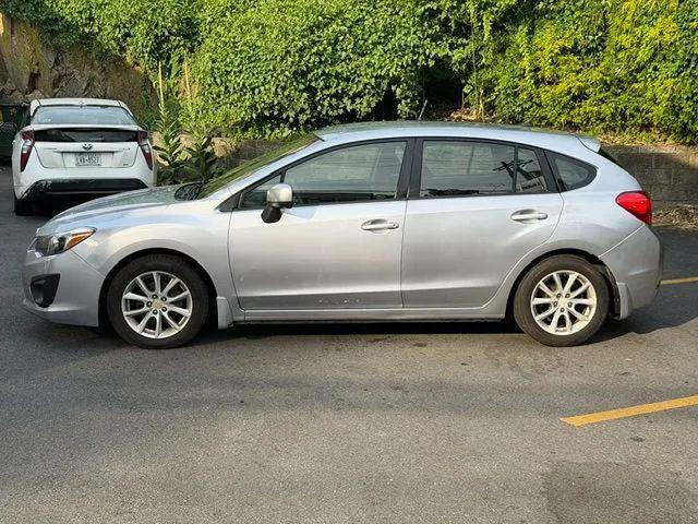 2014 Subaru Impreza 2.0i Premium