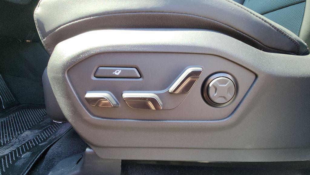2026 Hyundai Santa Fe Calligraphy - Photo 14
