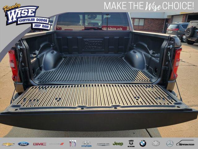 2026 Ram 1500 Laramie Crew Cab 4x4 5'7" Box
