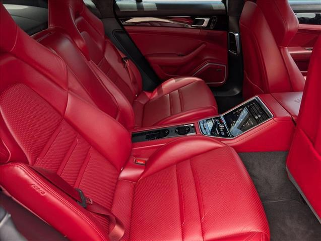2021 Porsche Panamera GTS