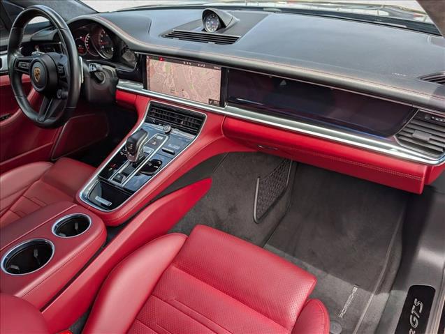 2021 Porsche Panamera GTS