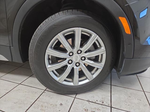 2023 Cadillac XT4 AWD Premium Luxury