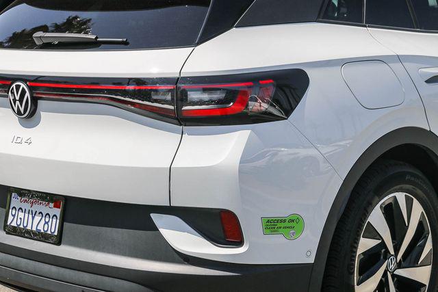 2023 Volkswagen ID.4 Pro