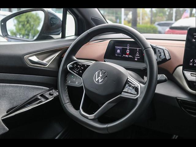 2023 Volkswagen ID.4 Pro