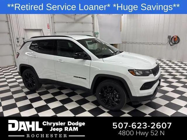 2026 Jeep Compass Latitude Altitude for sale in Rochester, MN