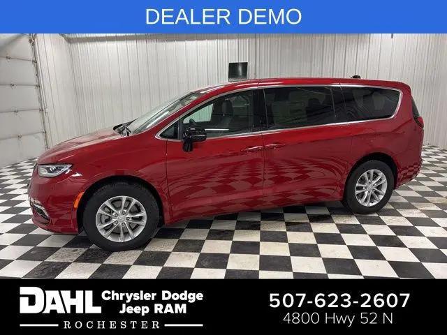 2026 Chrysler Pacifica Select AWD for sale in Rochester, MN