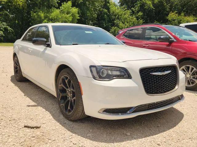 2019 Chrysler 300 Touring for sale in Gainesville, TX
