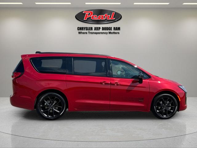 2027 Chrysler Pacifica PACIFICA SELECT
