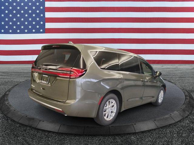 2027 Chrysler Pacifica PACIFICA SELECT