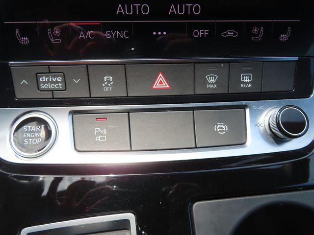 2021 Audi Q8 Premium Plus 55 TFSI quattro Tiptronic
