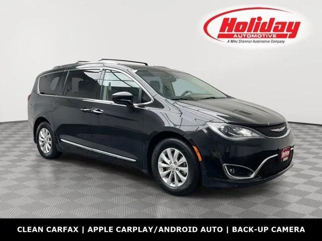 2018 Chrysler Pacifica Touring L for sale in Fond du Lac, WI
